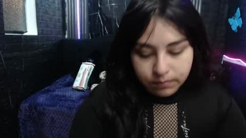 chloe_smith5 online show from 06/17/26, 01:12