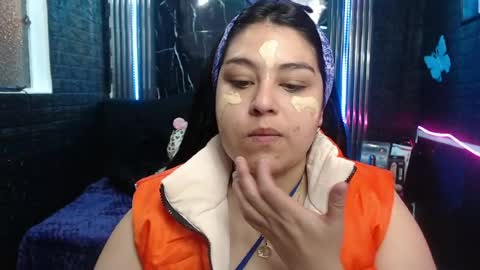 chloe_smith5 online show from 06/27/26, 01:28