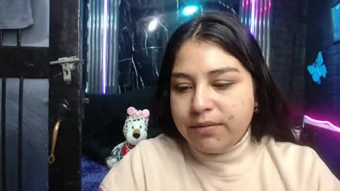 chloe_smith5 online show from 06/29/26, 01:11