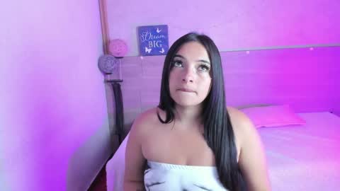 Snapshot of chloe_stark_ chatting on 05/01/26, 12:21 chloe_stark_ online show from 05/01/26, 12:21