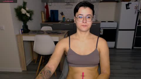 Eva and Sandra online show from 12/20/24, 10:49