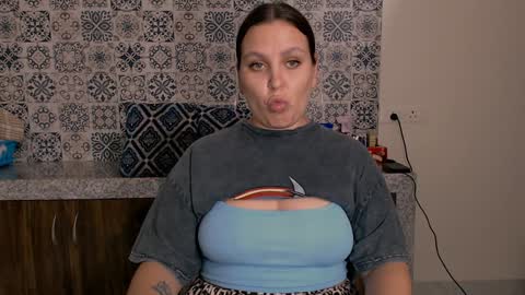 Eva and Sandra online show from 02/08/25, 10:40