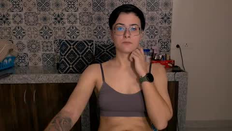 Eva and Sandra online show from 02/09/25, 03:56