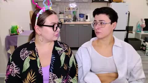 Eva and Sandra online show from 02/26/26, 09:03