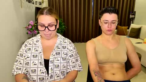 Eva and Sandra online show from 04/19/26, 10:36