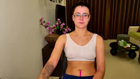 Snapshot of chloe_x_ chatting on 06/28/26, 03:07 Eva and Sandra online show from 06/28/26, 03:07