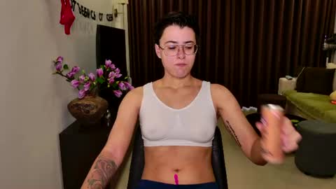 Snapshot of chloe_x_ chatting on 07/27/26, 04:41 Eva and Sandra online show from 07/27/26, 04:41
