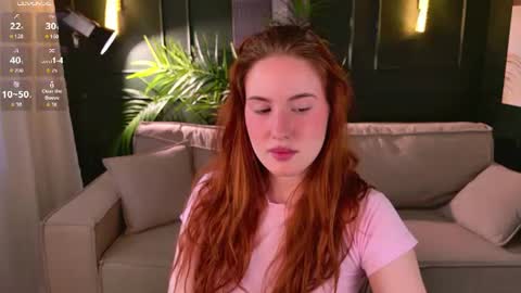 Snapshot of chloeaster chatting on 06/21/26, 07:00 Chloe online show from 06/21/26, 07:00
