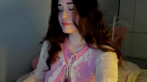 Snapshot of chloeblisss chatting on 05/07/26, 04:29 My name is Chloe Like my broadcast pls online show from 05/07/26, 04:29
