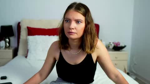 Chloe online show from 06/09/26, 04:02