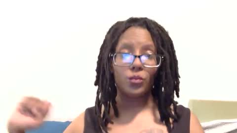 Chloe online show from 03/30/26, 01:45