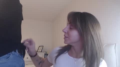 Snapshot of chloecumzz chatting on 11/09/25, 03:32 chloecumzz online show from 11/09/25, 03:32