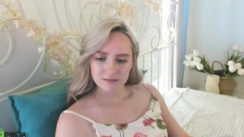 Chloe Deccker online show from 06/05/26, 06:52