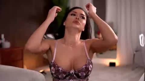 chloedevinex online show from 06/18/26, 03:29