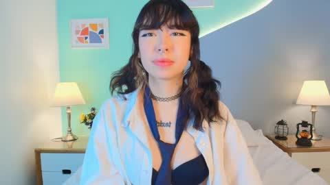 Snapshot of chloeesky chatting on 10/13/25, 03:12 chloeesky online show from 10/13/25, 03:12