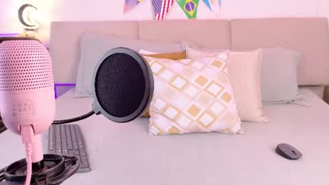 chloeferreira online show from 06/29/26, 10:43