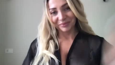 Snapshot of chloefree chatting on 07/09/26, 01:59 Chloe online show from 07/09/26, 01:59