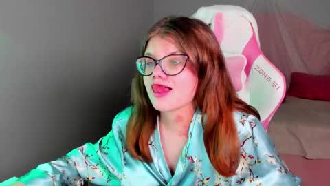 ChloeHalses online show from 03/21/26, 05:05
