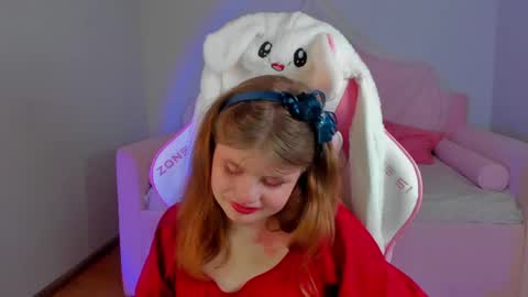 ChloeHalses online show from 05/12/26, 05:59