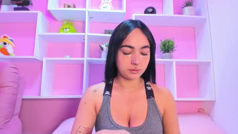 Snapshot of chloeharper1 chatting on 12/02/25, 11:37 Chloe online show from 12/02/25, 11:37