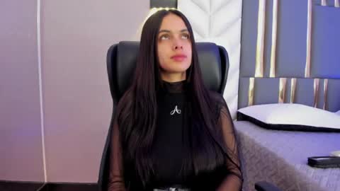  Chloe Harper  online show from 06/14/26, 12:18