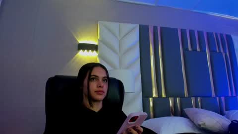  Chloe Harper  online show from 06/26/26, 11:58