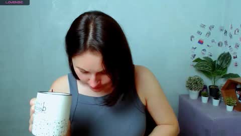 Chloe online show from 12/15/25, 05:01