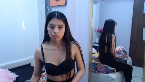 Snapshot of chloemartini_ chatting on 01/19/25, 02:57 ChloeSignup For Free Join my Fan Club online show from 01/19/25, 02:57