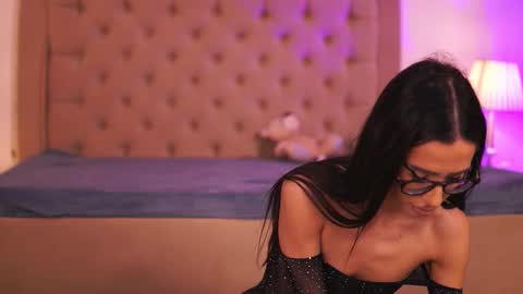 Chlo online show from 02/10/26, 04:05