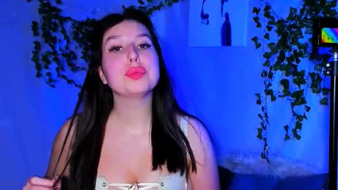 ChloeRicci online show from 12/05/25, 01:20