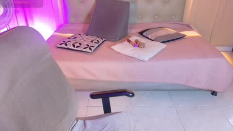 Chloe rosse online show from 10/01/25, 01:22