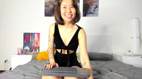 Snapshot of chloetaya chatting on 04/04/26, 06:33 ChloeTaya online show from 04/04/26, 06:33