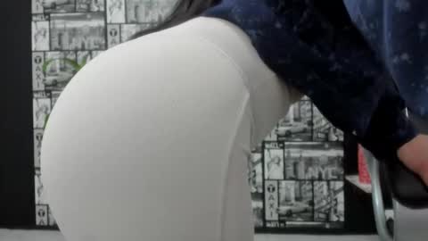 ChloeTurner  online show from 01/01/25, 12:33