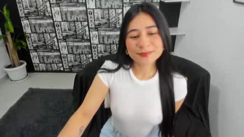 ChloeTurner  online show from 02/04/25, 11:27