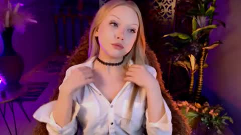 ChloeWight online show from 02/20/26, 09:43