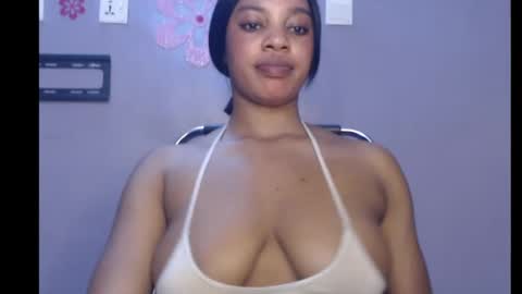 Snapshot of choco_chocox chatting on 02/02/25, 02:24 ESTHER online show from 02/02/25, 02:24