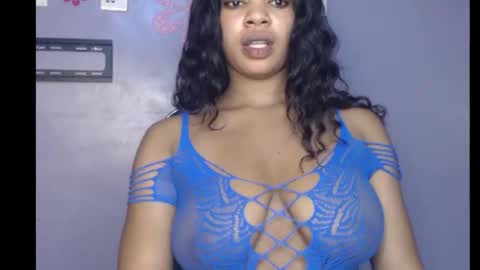 Snapshot of choco_chocox chatting on 02/23/25, 08:17 ESTHER online show from 02/23/25, 08:17