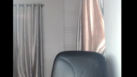 Snapshot of choco_petitqueen chatting on 03/04/26, 07:47 choco_petitqueen online show from 03/04/26, 07:47