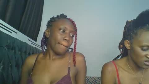 chocobear22 online show from 11/05/25, 06:41