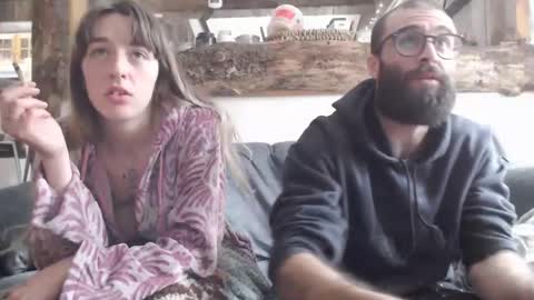 Snapshot of chocobear89 chatting on 12/29/24, 06:05 chocobear89 online show from 12/29/24, 06:05