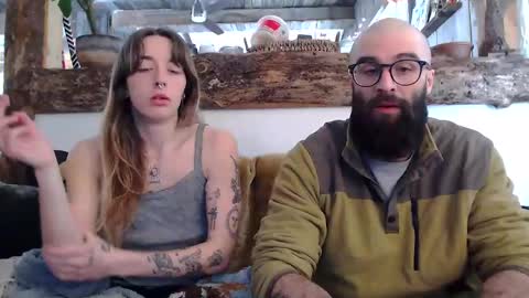 Snapshot of chocobear89 chatting on 02/25/25, 02:11 chocobear89 online show from 02/25/25, 02:11