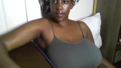 chocolate queen25 online show from 04/21/26, 09:17