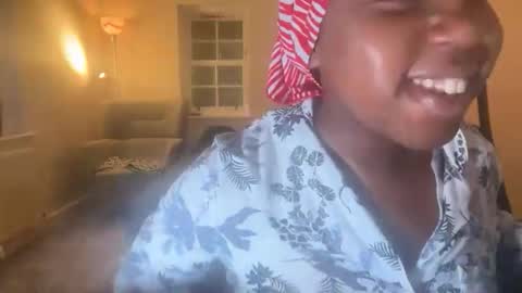 chocolatebunnycakez online show from 12/01/25, 10:26