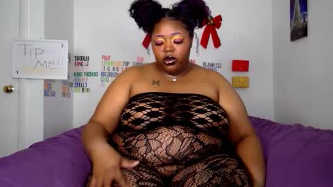 Snapshot of chocolatebunnyxx69 chatting on 01/11/25, 03:02 Melina online show from 01/11/25, 03:02