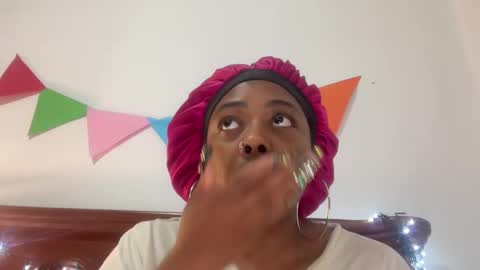 ChocolateCakeQueen online show from 11/11/25, 04:23