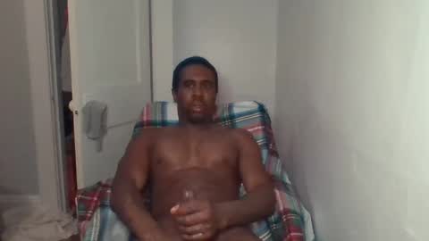 Snapshot of chocolatedolla chatting on 03/01/25, 01:22 chocolatedolla online show from 03/01/25, 01:22