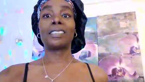 chocolatedrop_ online show from 11/17/25, 09:42