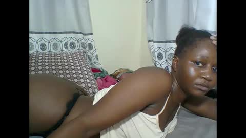 Snapshot of chocolateskin4 chatting on 01/16/26, 11:42 JANE online show from 01/16/26, 11:42