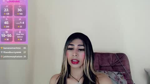 Snapshot of chocolatetriplex chatting on 12/29/24, 12:01 chocolatetriplex online show from 12/29/24, 12:01