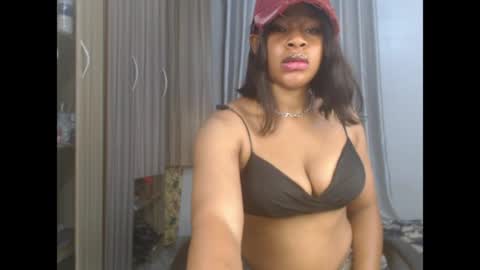 Snapshot of chocox_petitqueen chatting on 05/05/26, 06:10 ethereal online show from 05/05/26, 06:10